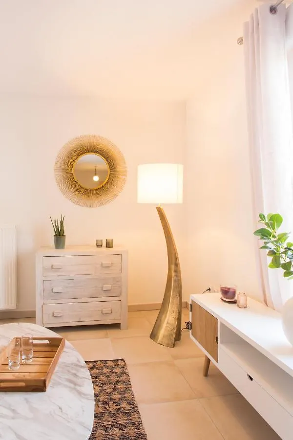 Aparthotel Zenao Appart'Hotels Villeneuve-Les-Avignon